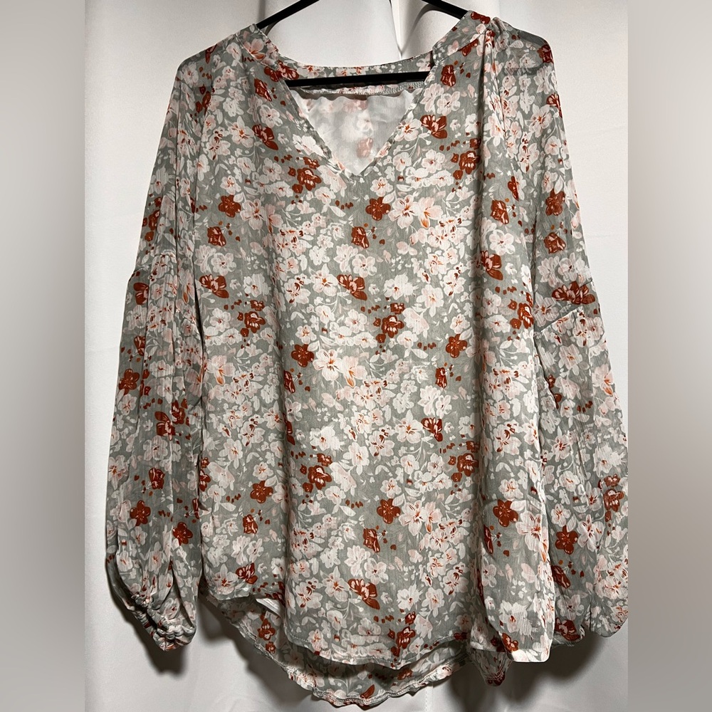 Floral V-Neck Blouse